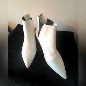 Nine West Women's Danzy Leather Chelsea Ankle Booties-White-Size 8 1/2